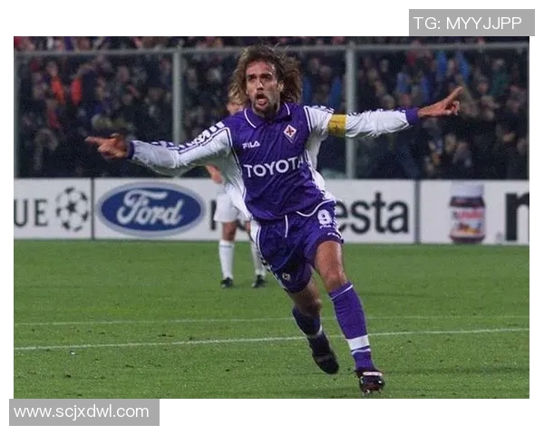 十八号足球明星的传奇之路与辉煌成就揭秘 十八号足球明星的传奇之路与辉煌成就揭秘