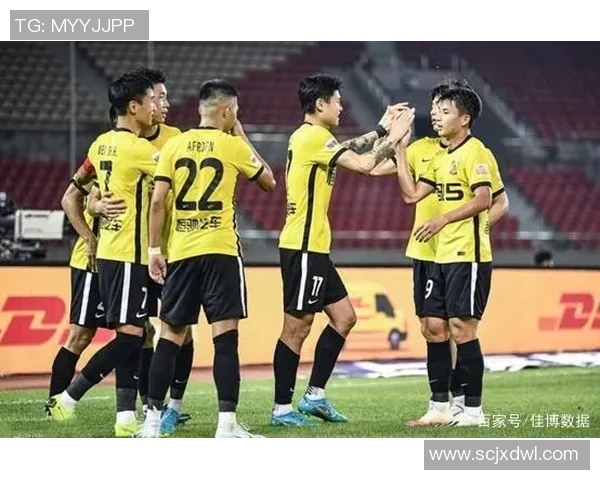 深圳足球队在城市联赛中的状态分析与表现评估探讨 深圳足球队在城市联赛中的状态分析与表现评估探讨